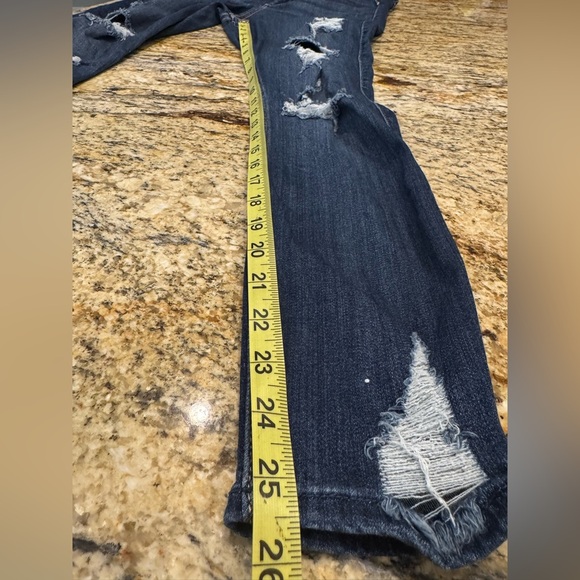 HOLLISTER CALIFORNIA HIGH-RISE CROP RIPPED JEAN SUPER SKINNY Size 9 - Picture 7 of 8
